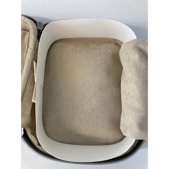 BRIGHTON NWT BLACK RED CANVAS HEART PRINT TRAVEL JEWLERY BOX - Picture 12 of 16